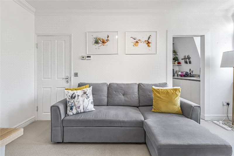 Crookham Road, London, SW6
