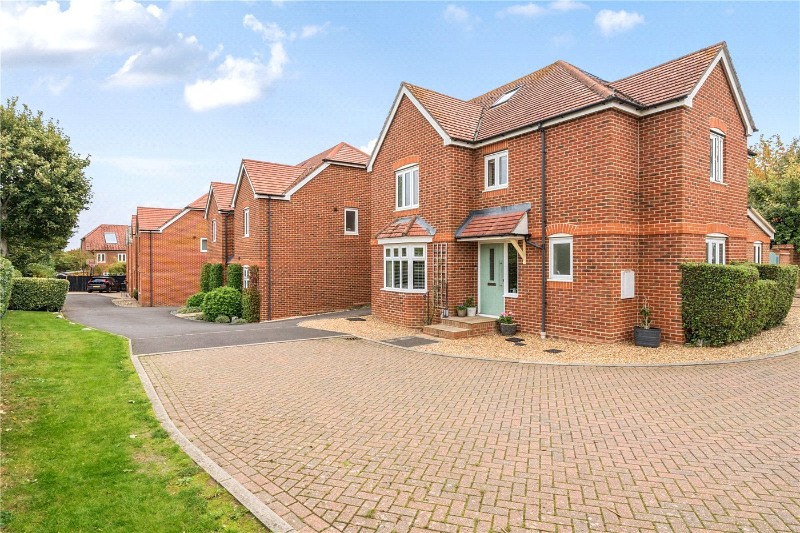 Morrish Grove, Kintbury, Hungerford, Berkshire, RG17