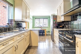 Sovereign Close, Bournemouth, BH7