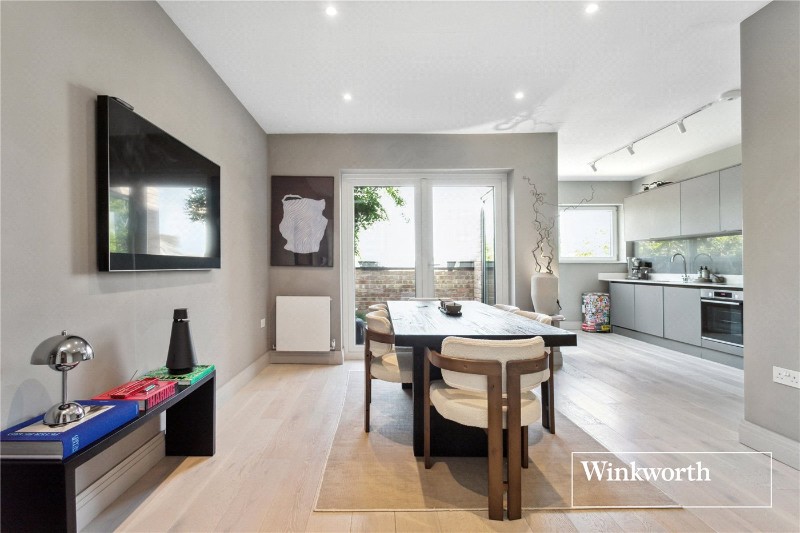 Adams Close, Finchley, London, N3