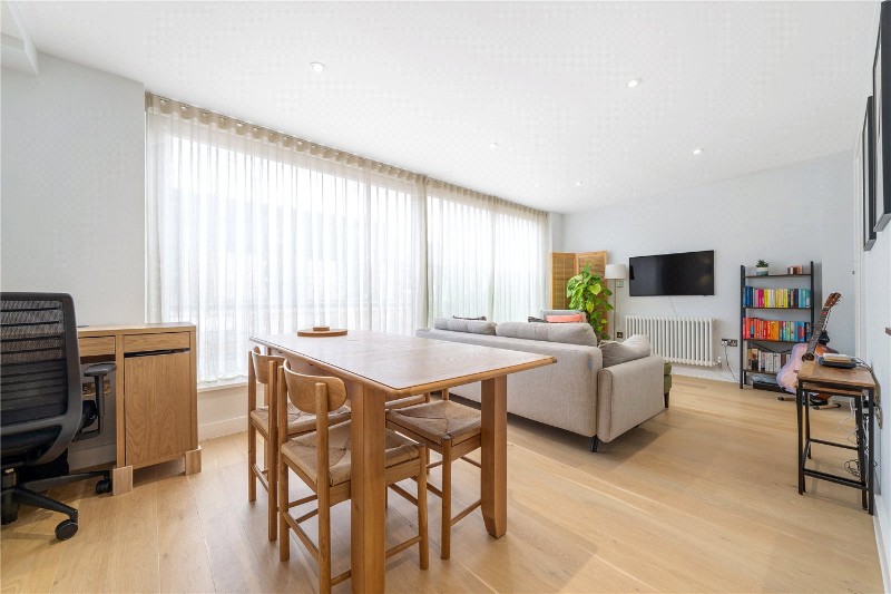 Silvester Road, East Dulwich, London, SE22