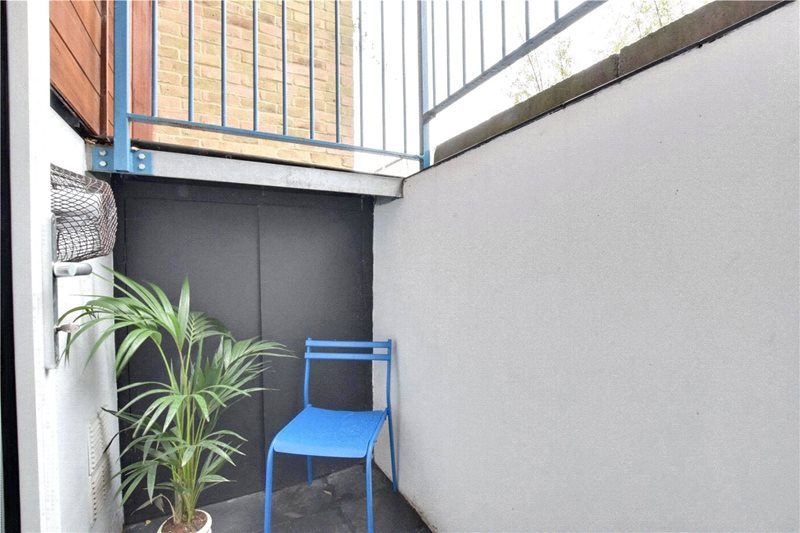 Hedgley Mews, Lee, London, SE12