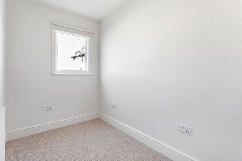 Garratt Lane, London, SW17