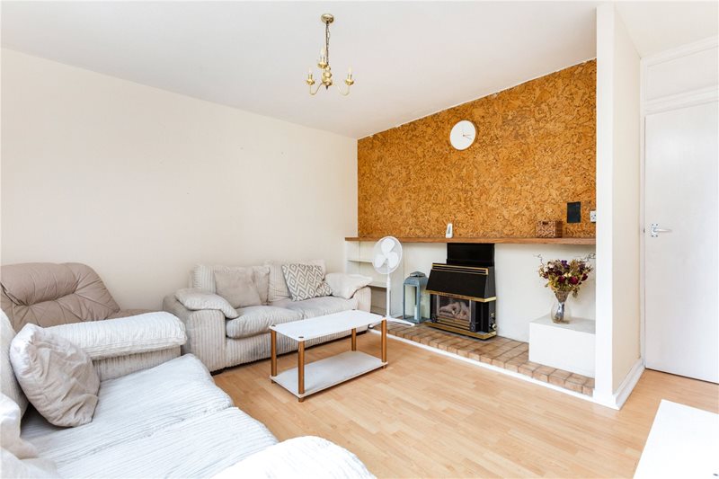 Winterfold Close, London, SW19