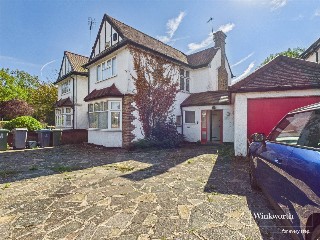 Queens Walk, Kingsbury, London, NW9