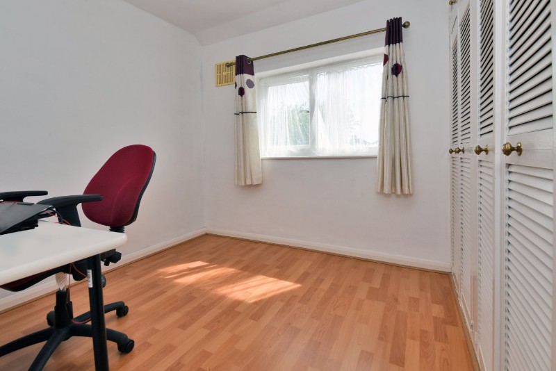 Merrilands Road, Worcester Park, Surrey, KT4