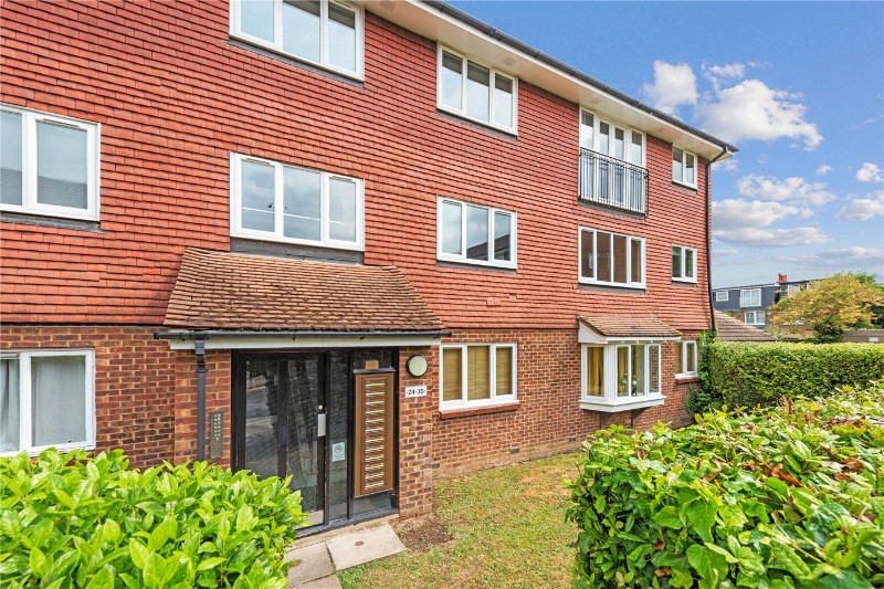 Crowthorne Close, London, SW18