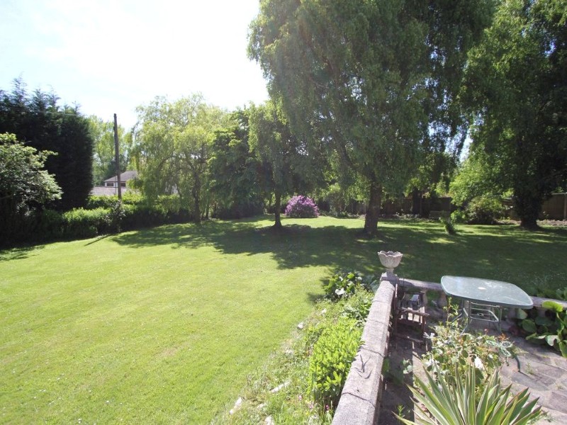 Poors Lane North, Benfleet, Essex, SS7