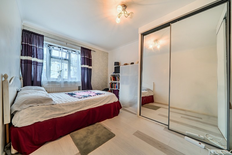 Paddock Close, London, SE26