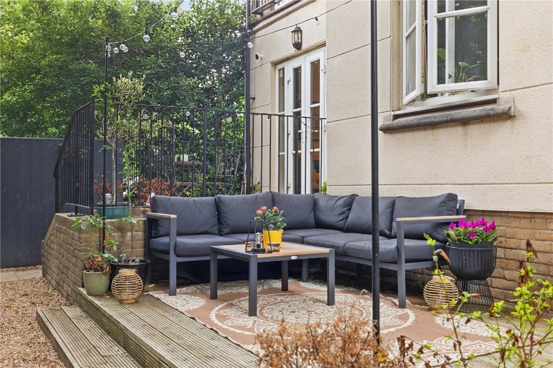 Bristowe Close, London, SW2