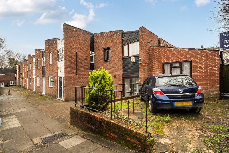 Paddock Close, London, SE26