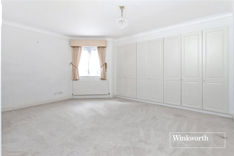 Hendon Lane, Finchley, London, N3