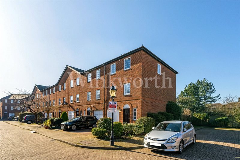 Hamlet Square, London, NW2