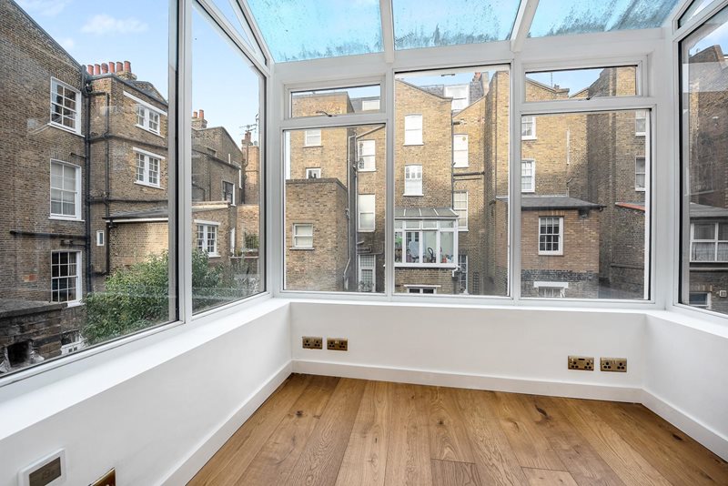 Alderney Street, London, SW1V