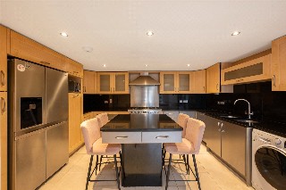 Ordnance Mews, London, NW8