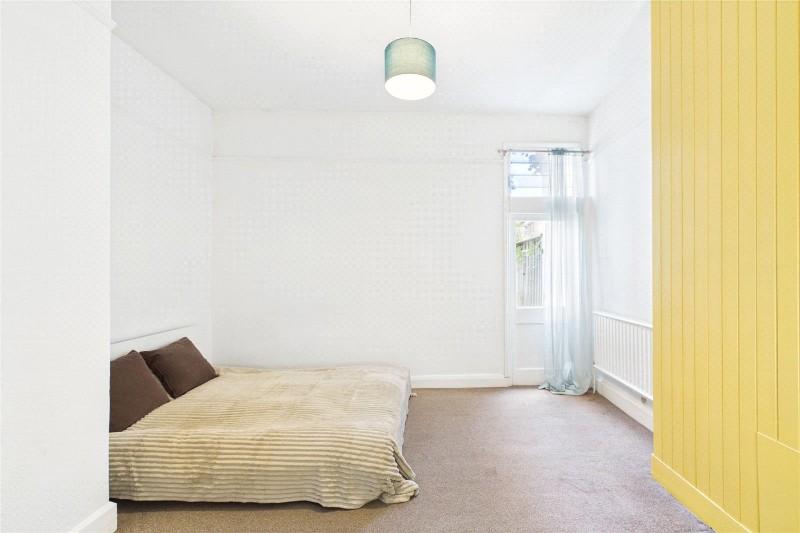 Kirkstall Road, London, SW2
