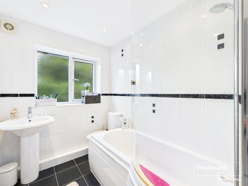 Wellington Close, Newbury, Berkshire, RG14