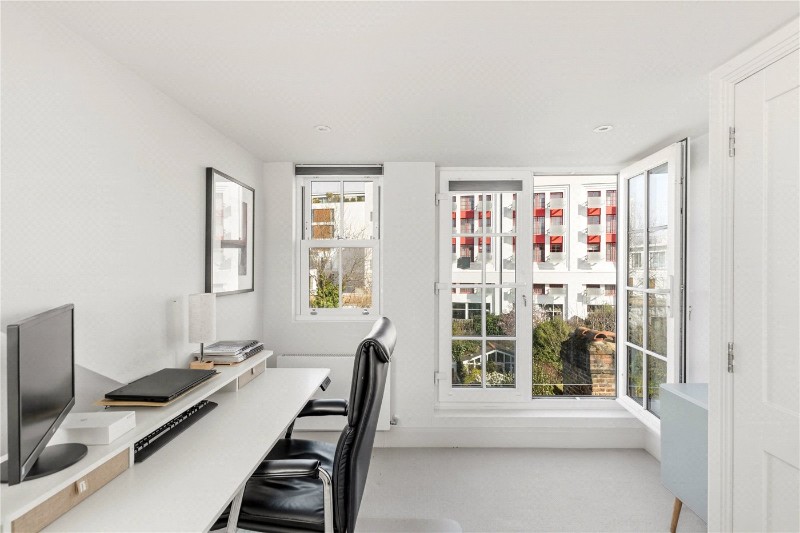 Highbury Hill, London, N5