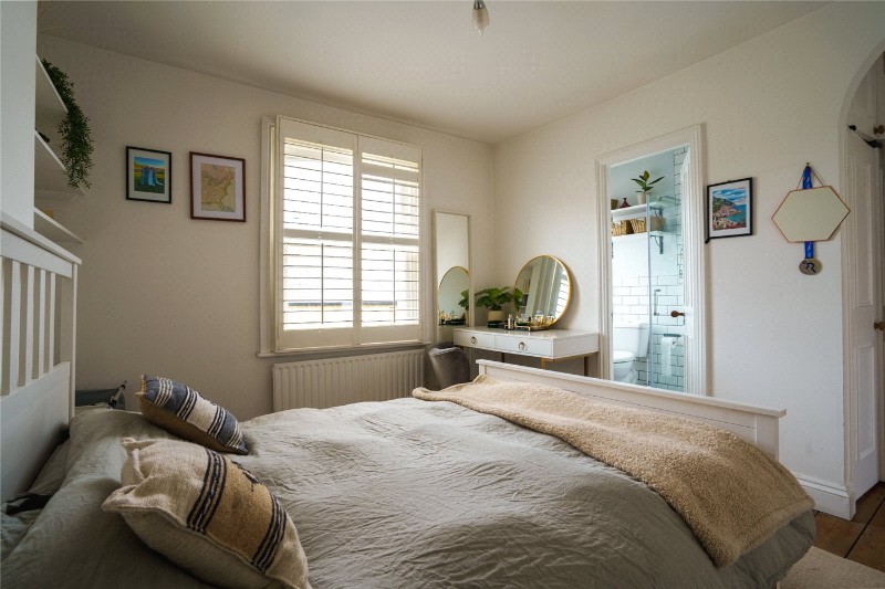 Santley Street, London, SW4