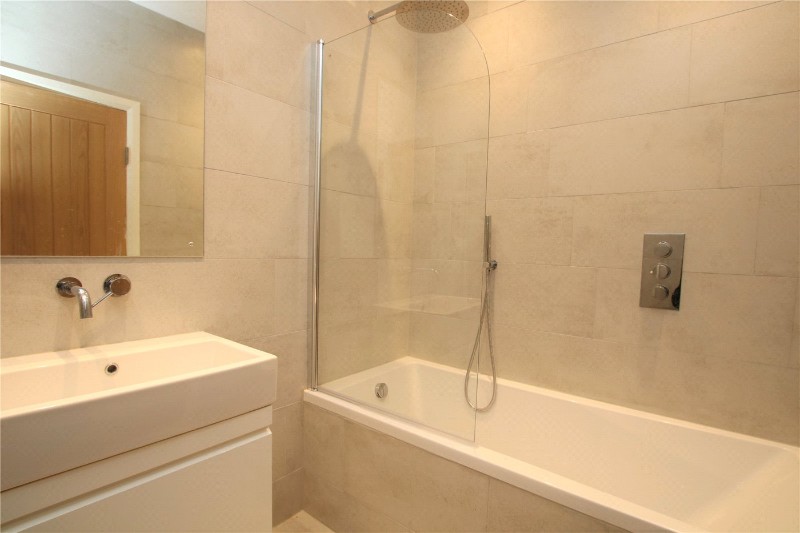 London Road, Reading, Berkshire, RG1