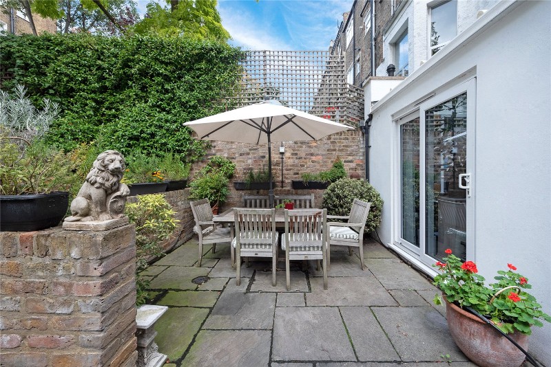 St. Lawrence Terrace, London, W10