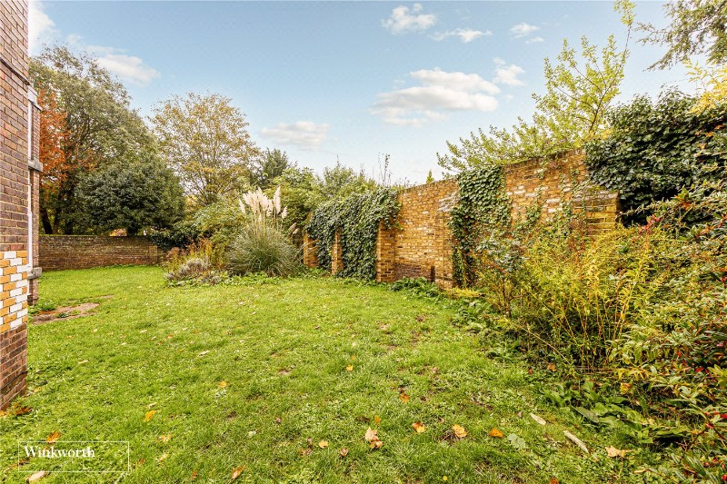 Windrush Close, Bolton Road, Chiswick, W4