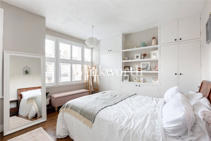 Leith Road, London, N22