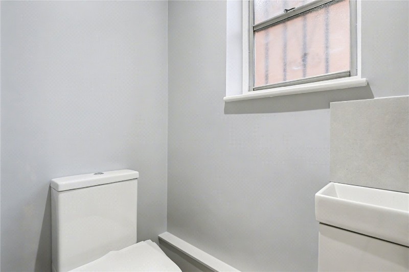 Aldeburgh Close, London, E5