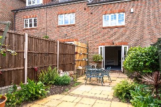 Fawcett Close, London, SW16