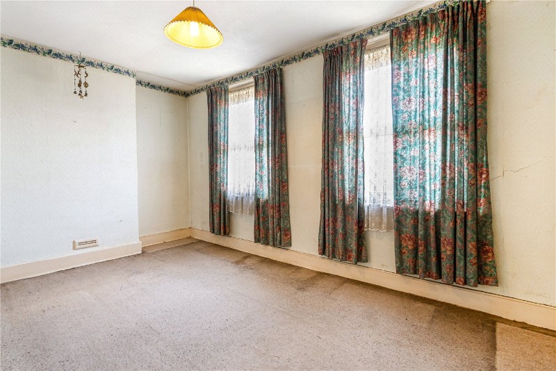 Henslowe Road, London, SE22
