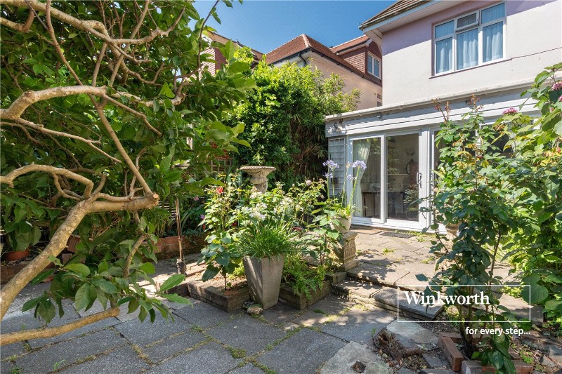 Pinecliffe Avenue, Bournemouth, Dorset, BH6