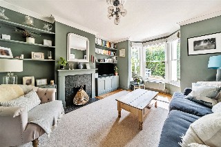St. Georges Road, Farnham, Surrey, GU9