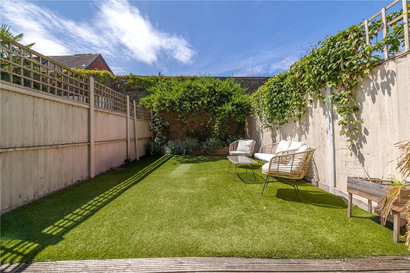 Tasso Road, London, W6