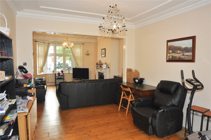 Hamilton Crescent, London, N13