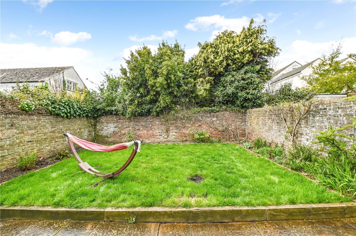 5 bedroom property for sale in Tennyson Road, Worthing, West Sussex