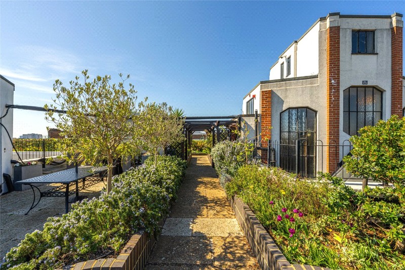 Berkeley Court, Marylebone Road, London, NW1