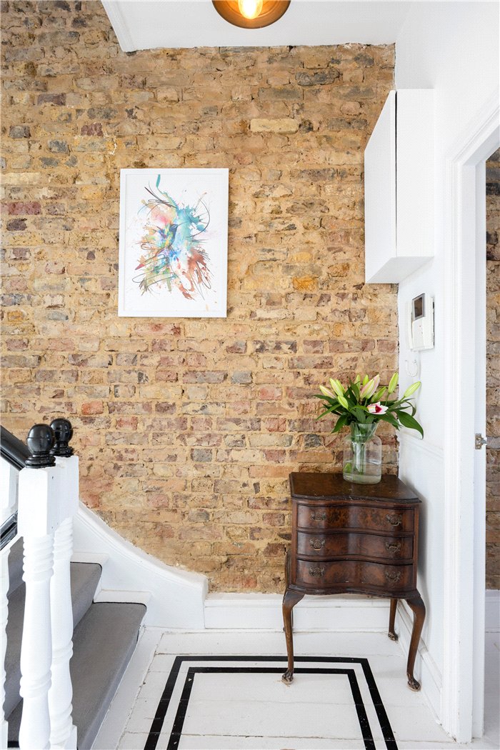 Blackfords Path, London, SW15