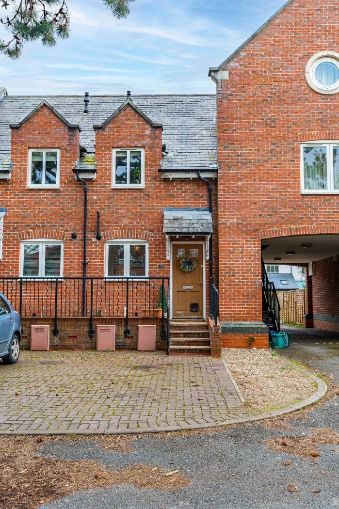 College Gate, Cheltenham, Gloucestershire, GL53