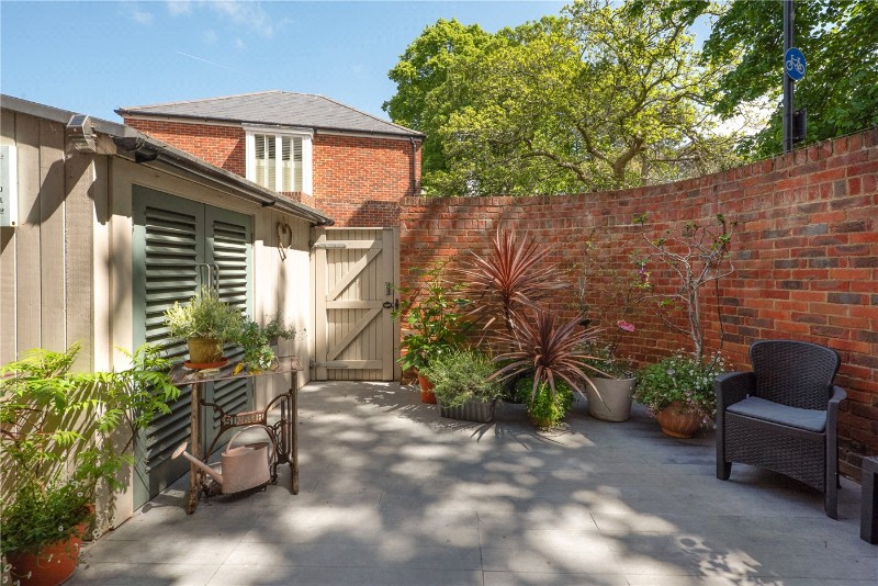 Old Ruttington Lane, Canterbury, Kent, CT1