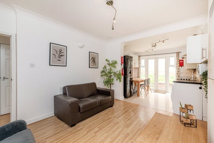 Carlisle Avenue, London, W3