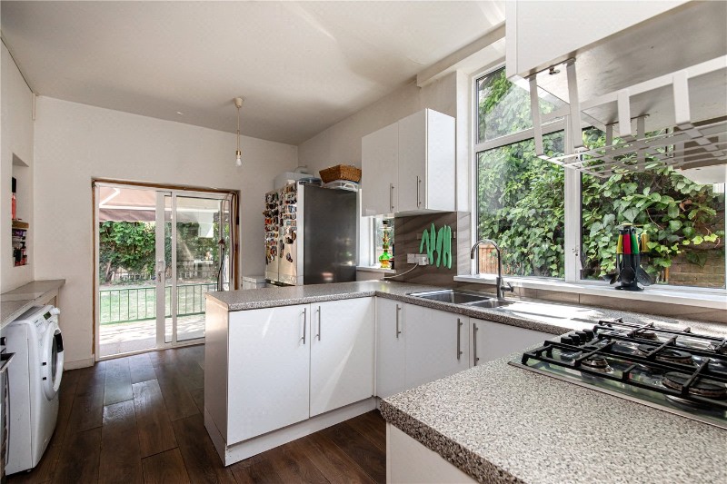 Evelyn Grove, London, W5