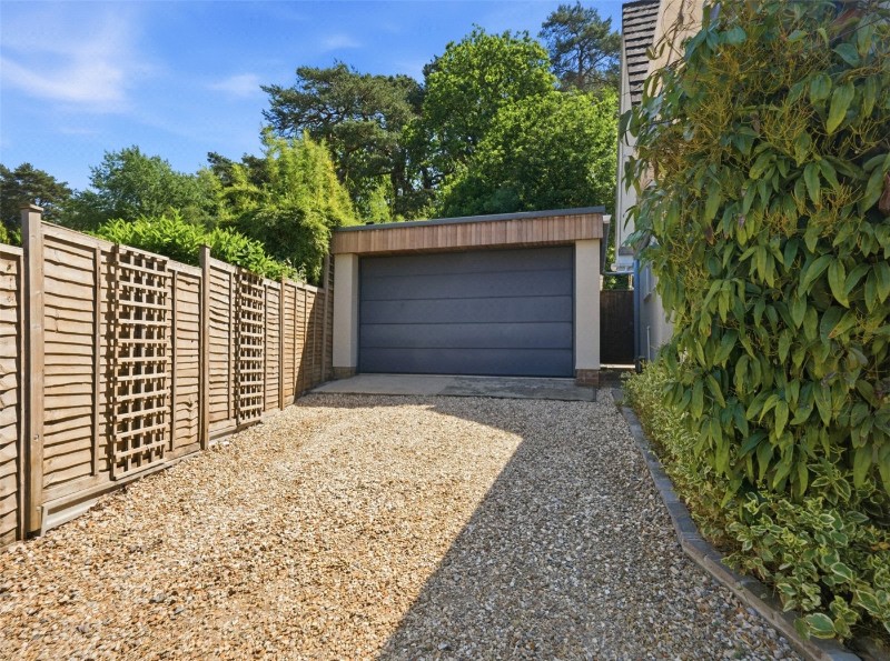 Lonnen Road, Colehill, Wimborne, Dorset, BH21