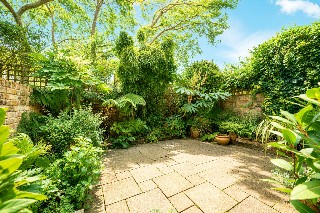 Brewster Gardens, London, W10