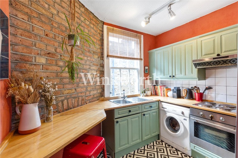 Victoria Crescent, London, N15