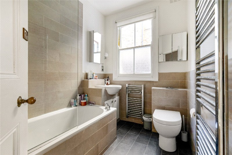 Stapleton Road, London, SW17