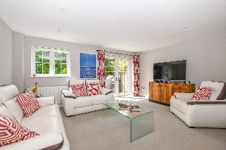Woodfield Place, Binfield, Bracknell, Berkshire, RG42