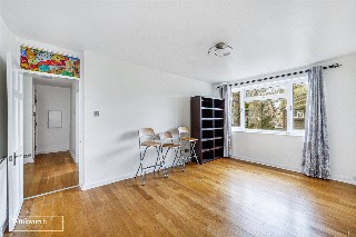 Windrush Close, Bolton Road, Chiswick, W4
