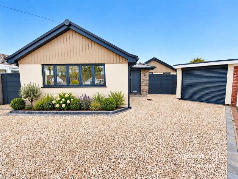 Dunlin Close, Christchurch, Dorset, BH23