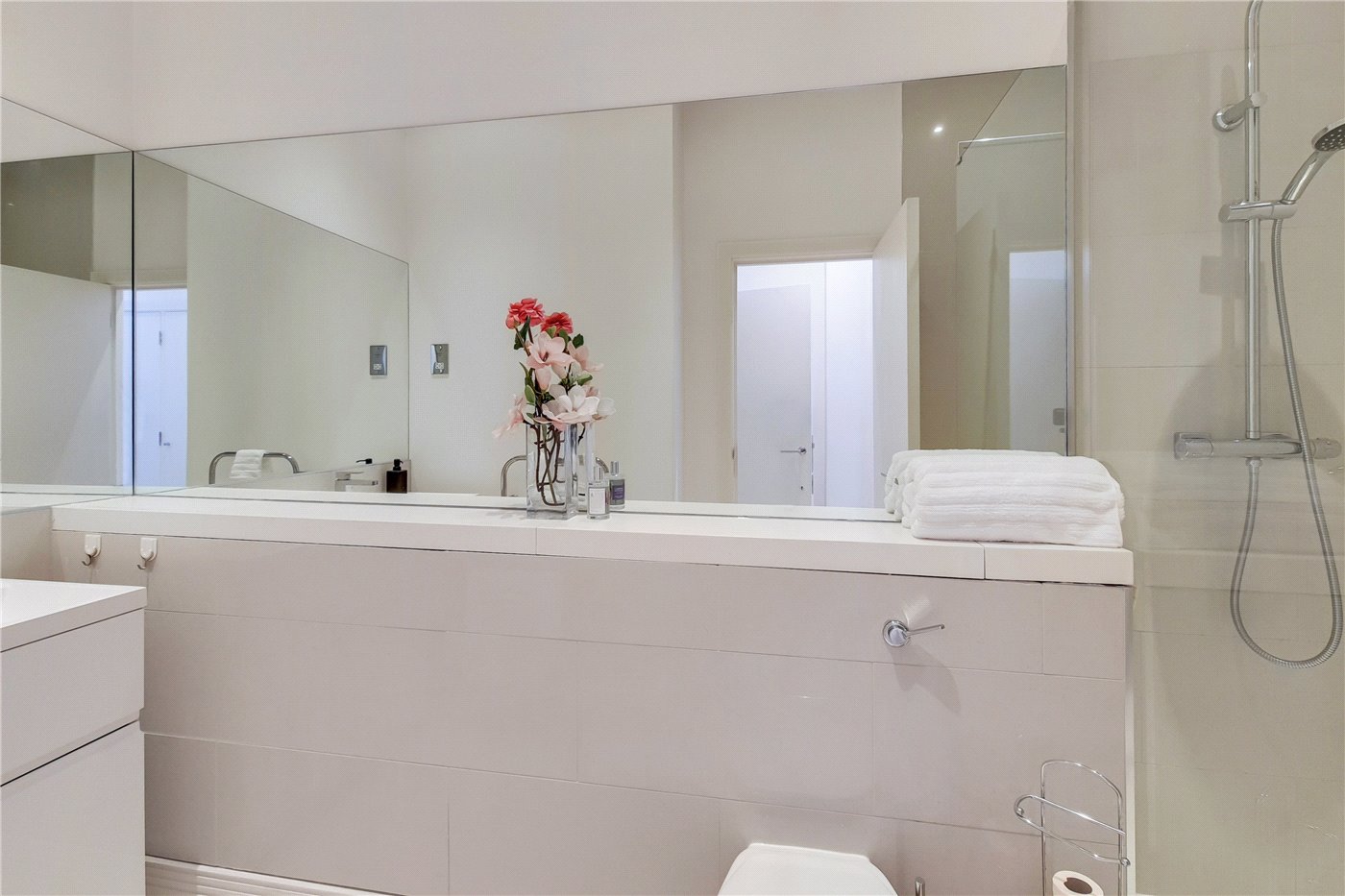 Bedroom 2 Ensuite