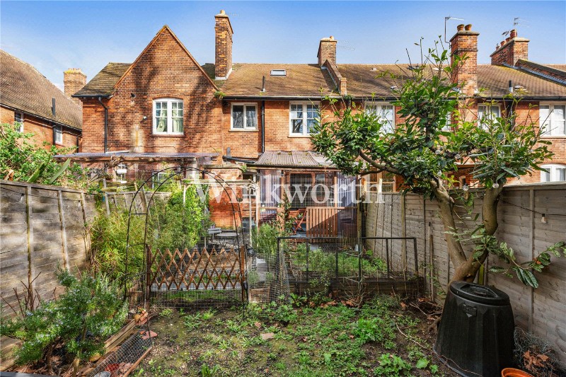 Awlfield Avenue, London, N17